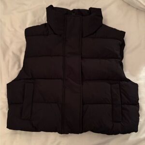 Garage cropped puffer vest